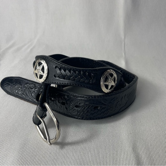 Silver Western Concho Cowboy Belt Black Tooled
Braided Leather Sz 44 - Picture 4 of 14